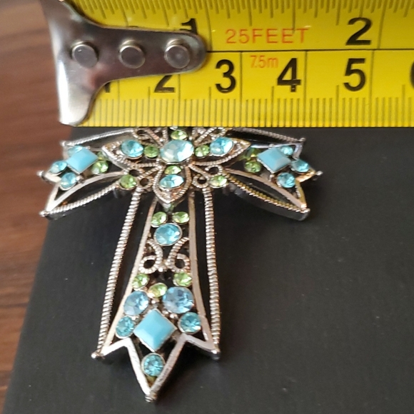 LARGE COLORFUL RHINESTONES CROSS PENDANT - Picture 6 of 6